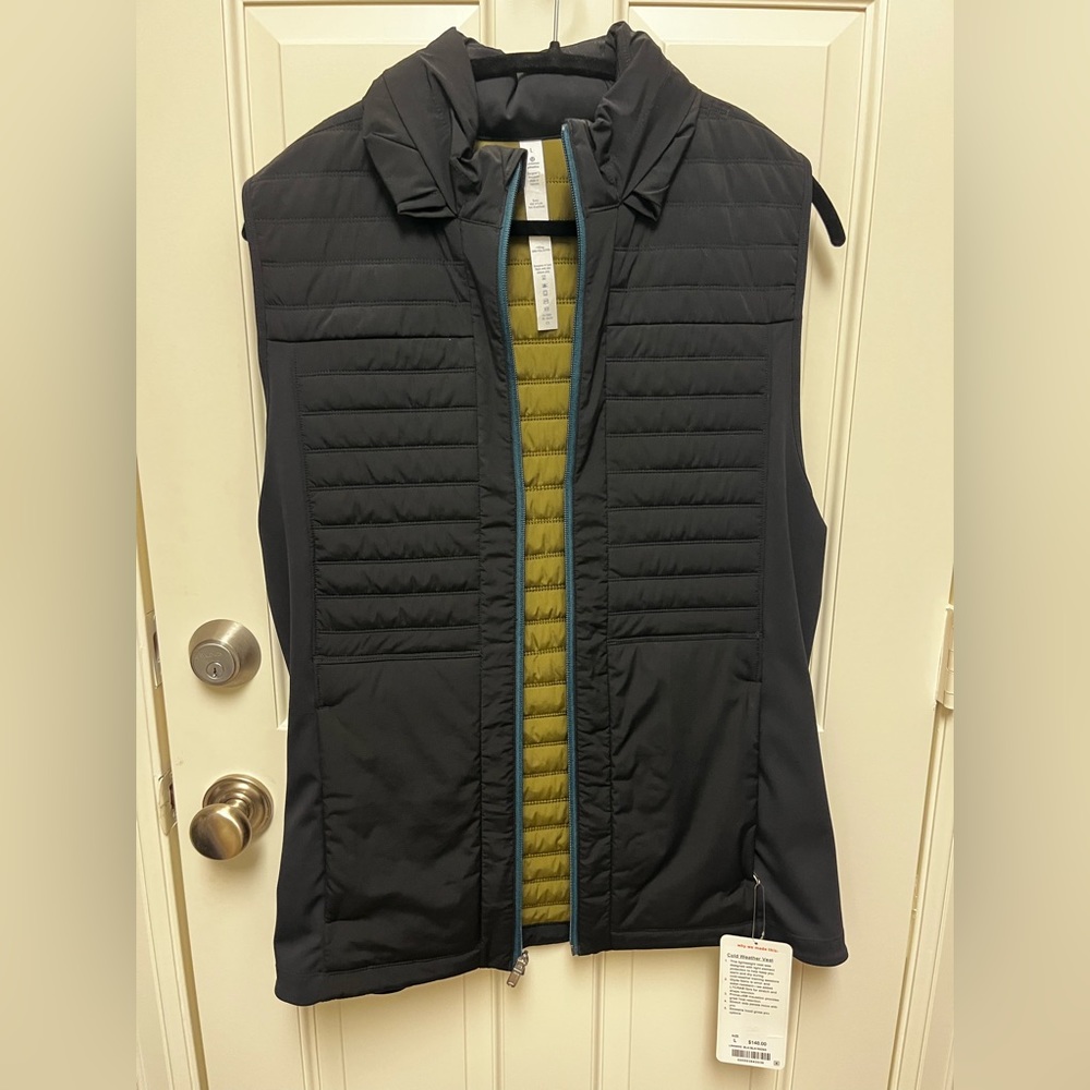 Men’s Lululemon NWT cold weather vest size large